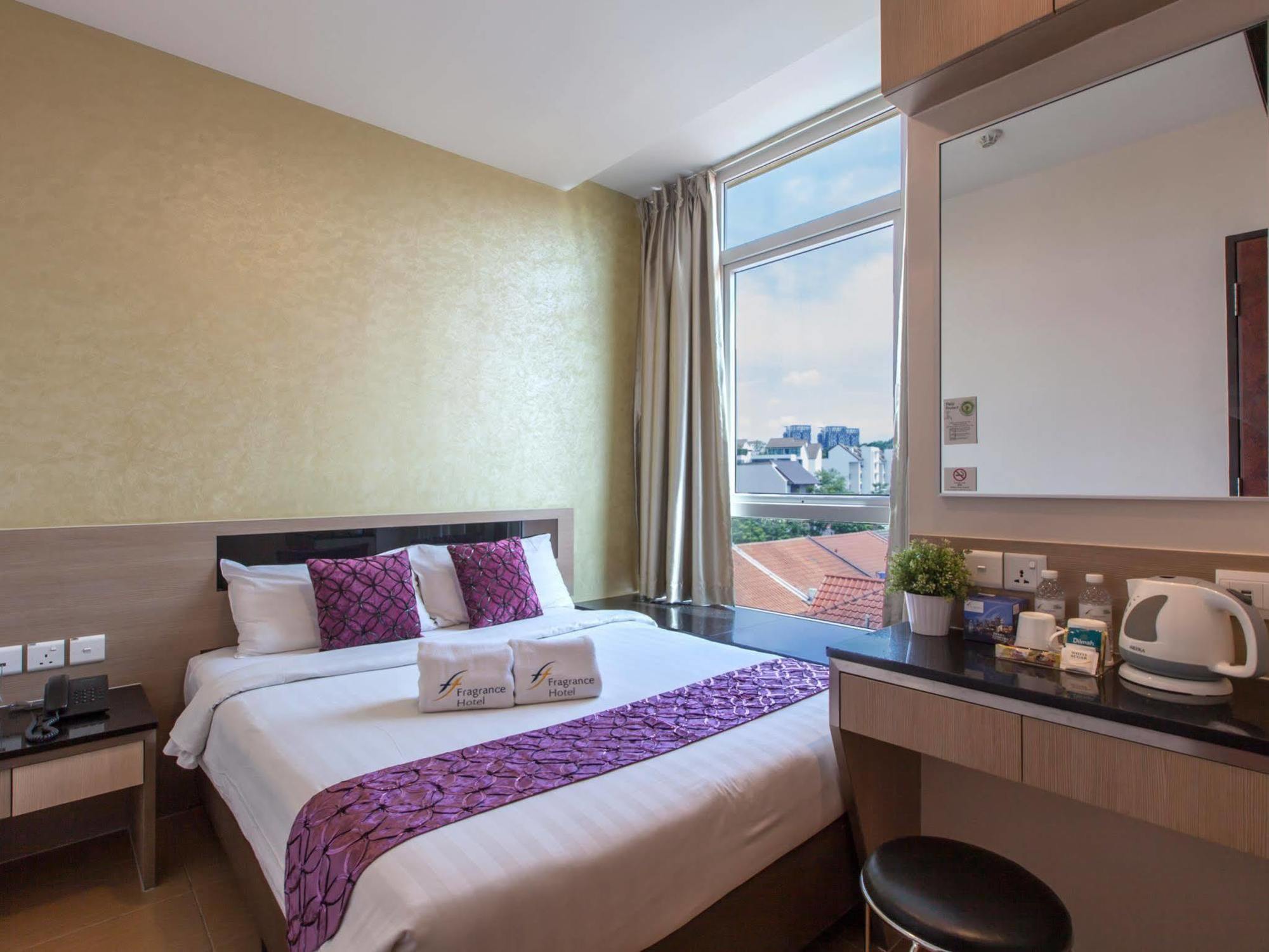 Fragrance Hotel - Ocean View Singapore Exterior photo